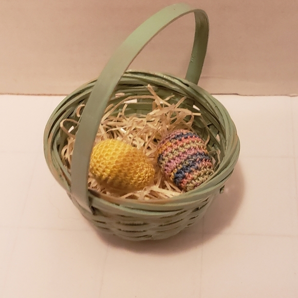 HAND CRAFTED Micro Mini Crocheted Easter Eggs in a Basket - Picture 1 of 4